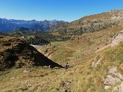 61 Finalmente il sentiero a dx  per scendere ai Laghi Gemelli